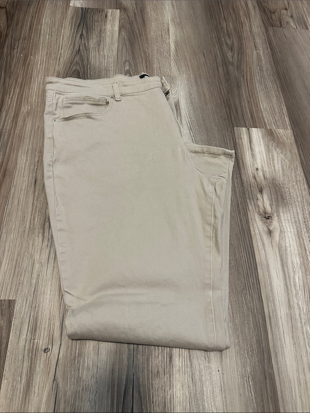 Men's Slim Chino Pants in Light Khaki